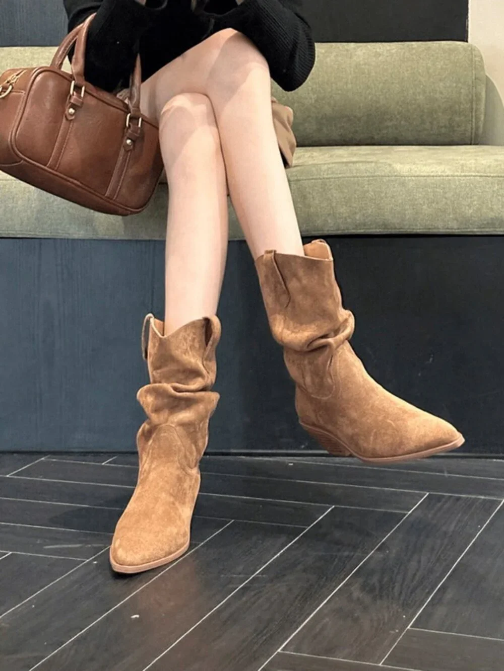 Brown Western Women's  Pointed Toe Style Chunky Heel  Slip-On Slouchy Boots